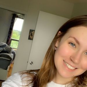 Meet your Posher, Christina